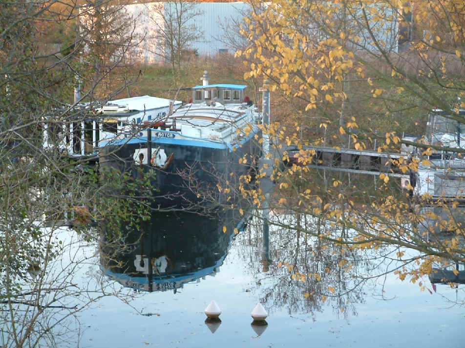 Péniches au Port Premier